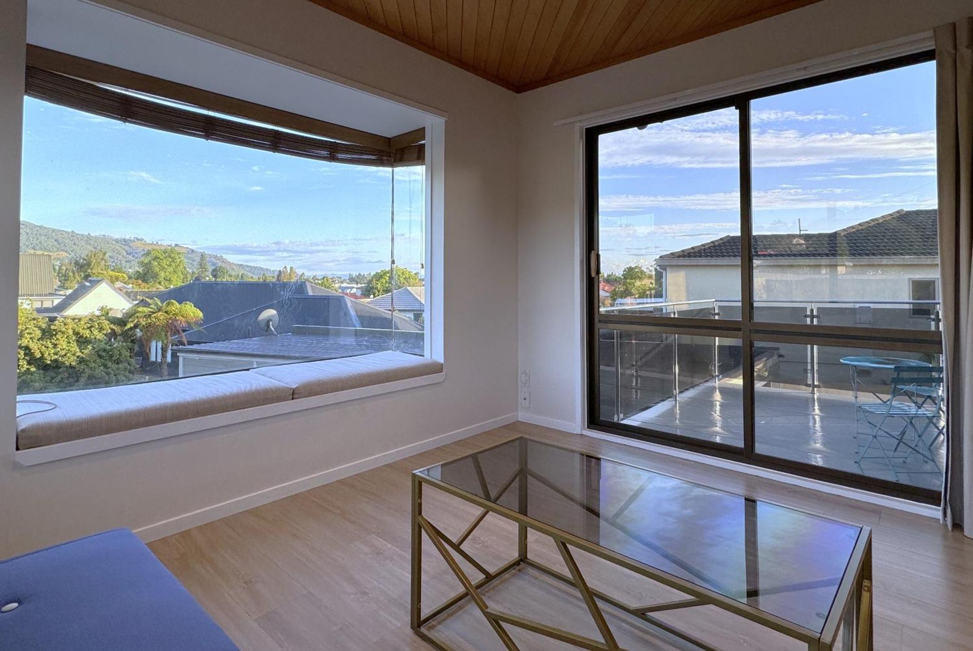 Spacious Retreat With Mountain View روتوروا المظهر الخارجي الصورة